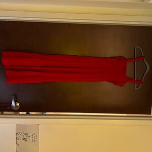 I am selling a sundress that I’ve never worn before